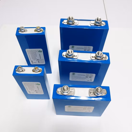 Cellule prismatique rechargeable de poche d'ion de lithium 3.2V 30ah 40ah 50ah Cellule de batterie LiFePO4